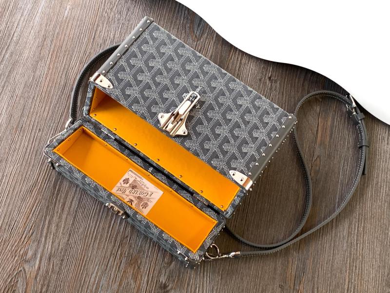 Goyard Cassette Trunk Bag Grey For Women‎ 5.9in/15cm CASSETPMLTY51CL51P