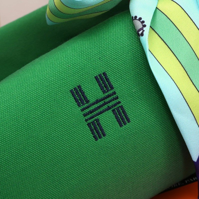 Hermes Bride A Brac Case Green Bag For Women, Women’s Handbags, Shoulder Bags 9.8in/25cm