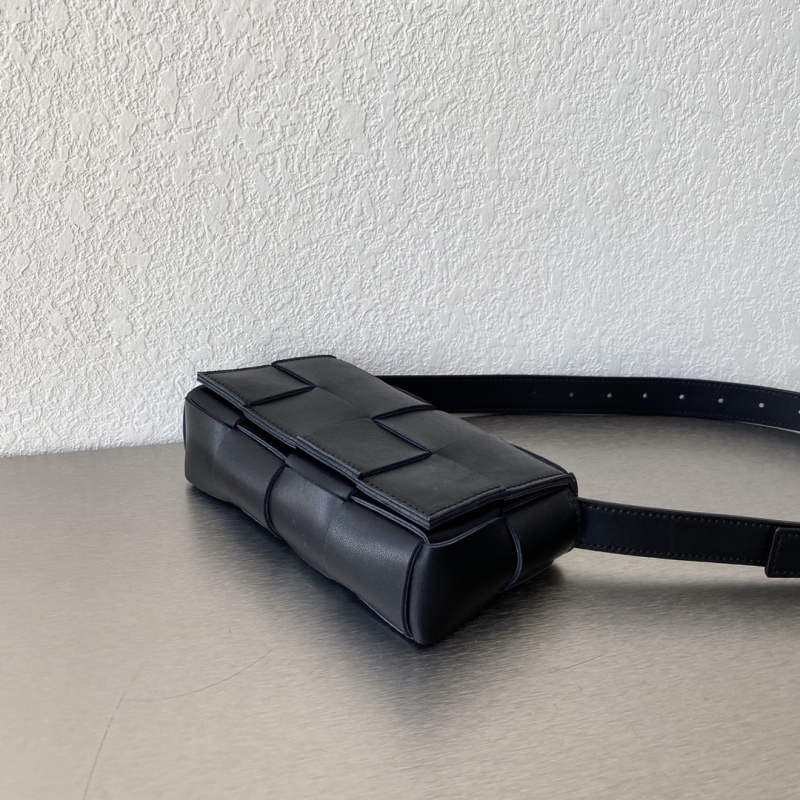 Bottega Veneta Belt Cassette Black, For Women, Women’s Bags 7in/18cm 668572VMAY18425