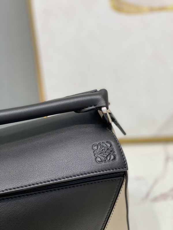 Loewe Small Puzzle Bag Black For Women 9.4in / 24cm