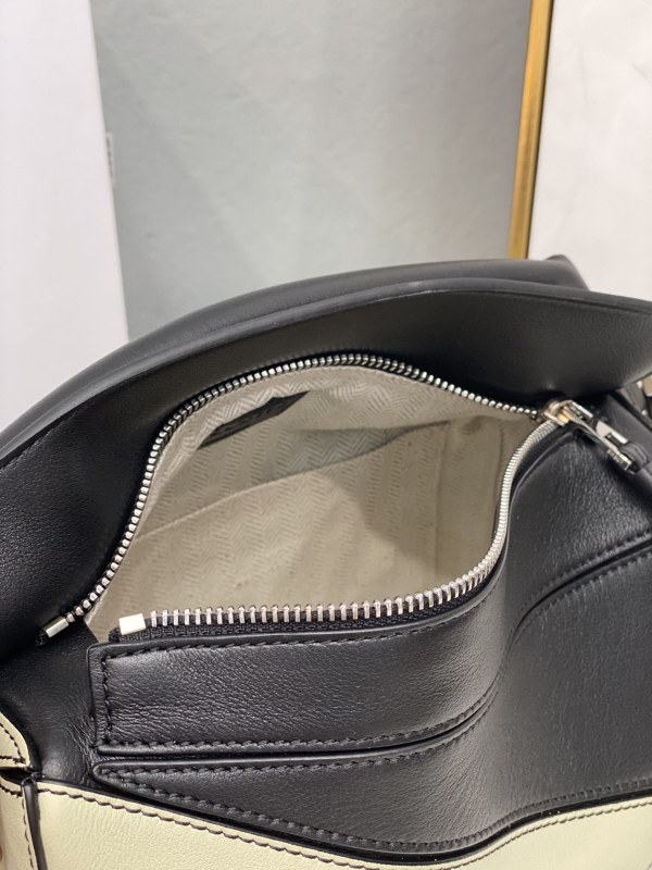 Loewe Small Puzzle Bag Black For Women 9.4in / 24cm