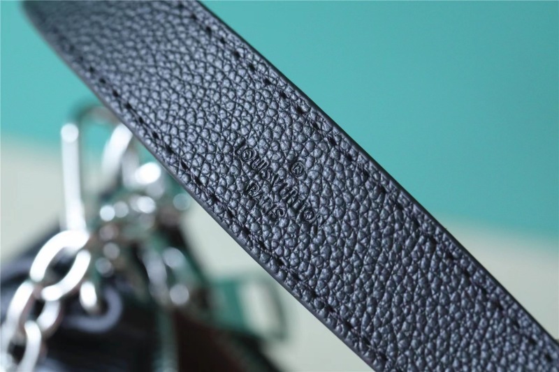 Louis Vuitton Marellini Black For Women‎ 7.5in/19cm M20998
