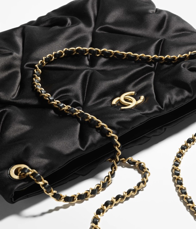 Chanel 2024/25 Métiers d’art Large Pouch Bag