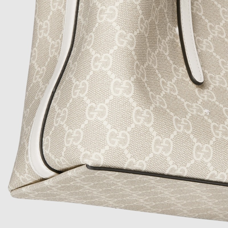 Gucci GG Emblem medium tote bag
