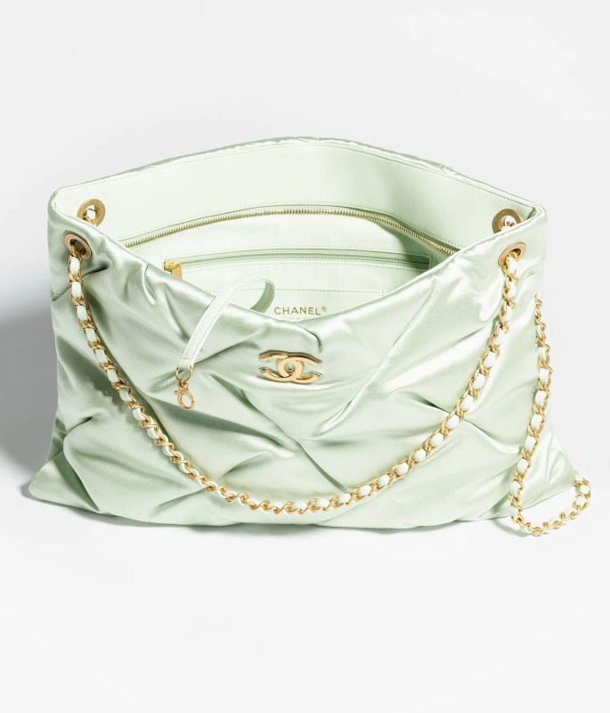 Chanel 2024/25 Métiers d’art Large Pouch Bag