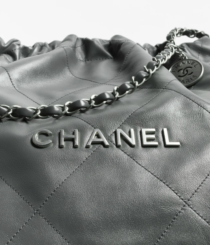 Chanel 2024/25 Métiers d’art CHANEL 22 Handbag