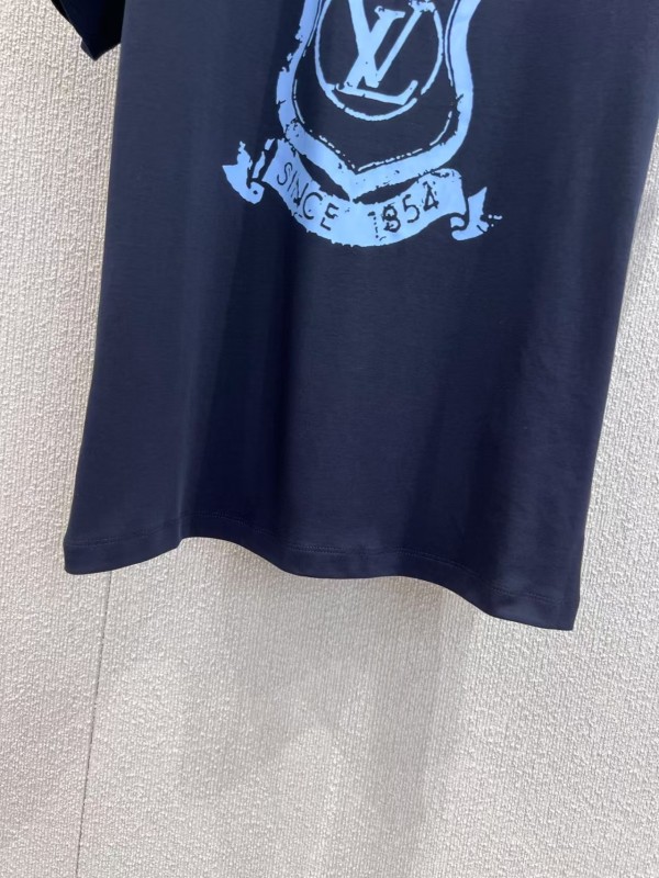 LOUIS VUITTON ルイヴィトン Tシャツ ウィズ LV クレスト 1AI469 スーパーコピー