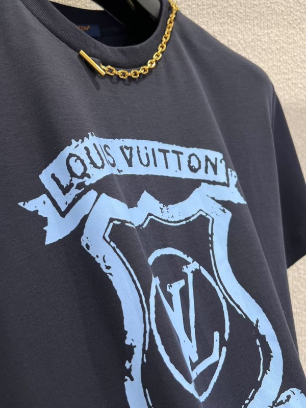 LOUIS VUITTON ルイヴィトン Tシャツ ウィズ LV クレスト 1AI469 スーパーコピー