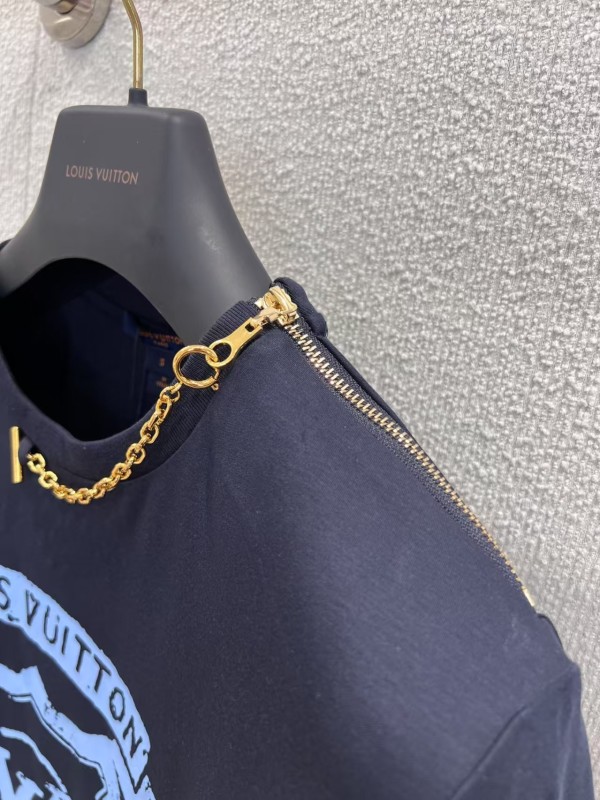 LOUIS VUITTON ルイヴィトン Tシャツ ウィズ LV クレスト 1AI469 スーパーコピー