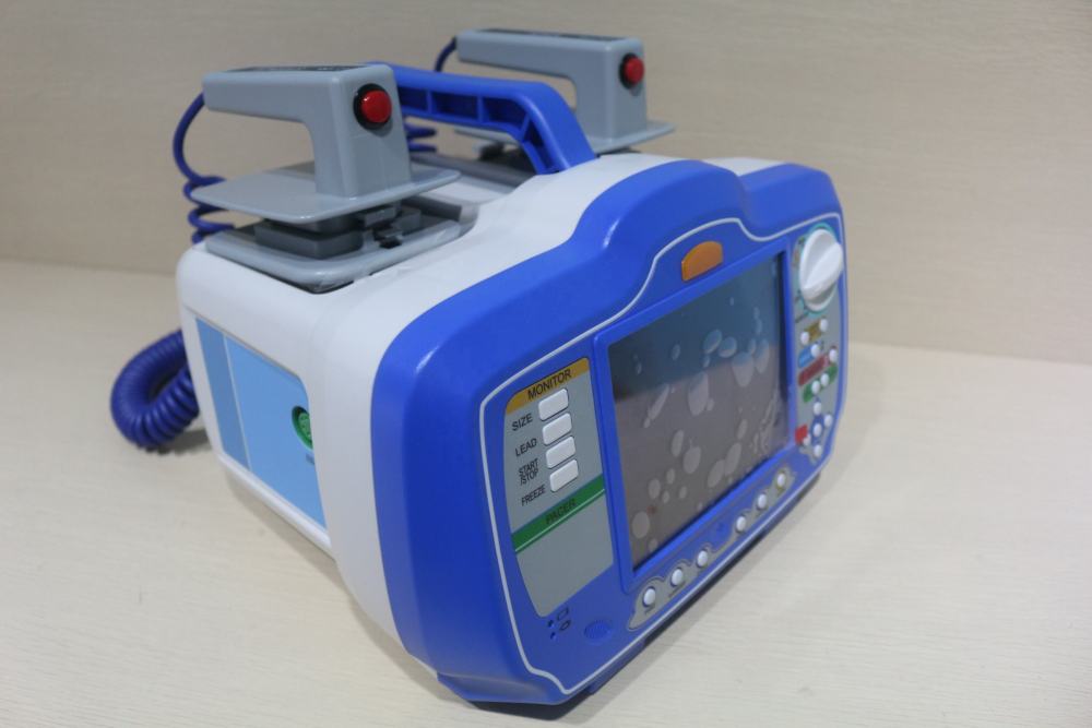 Emergency dual-chamber automated external defibrillator