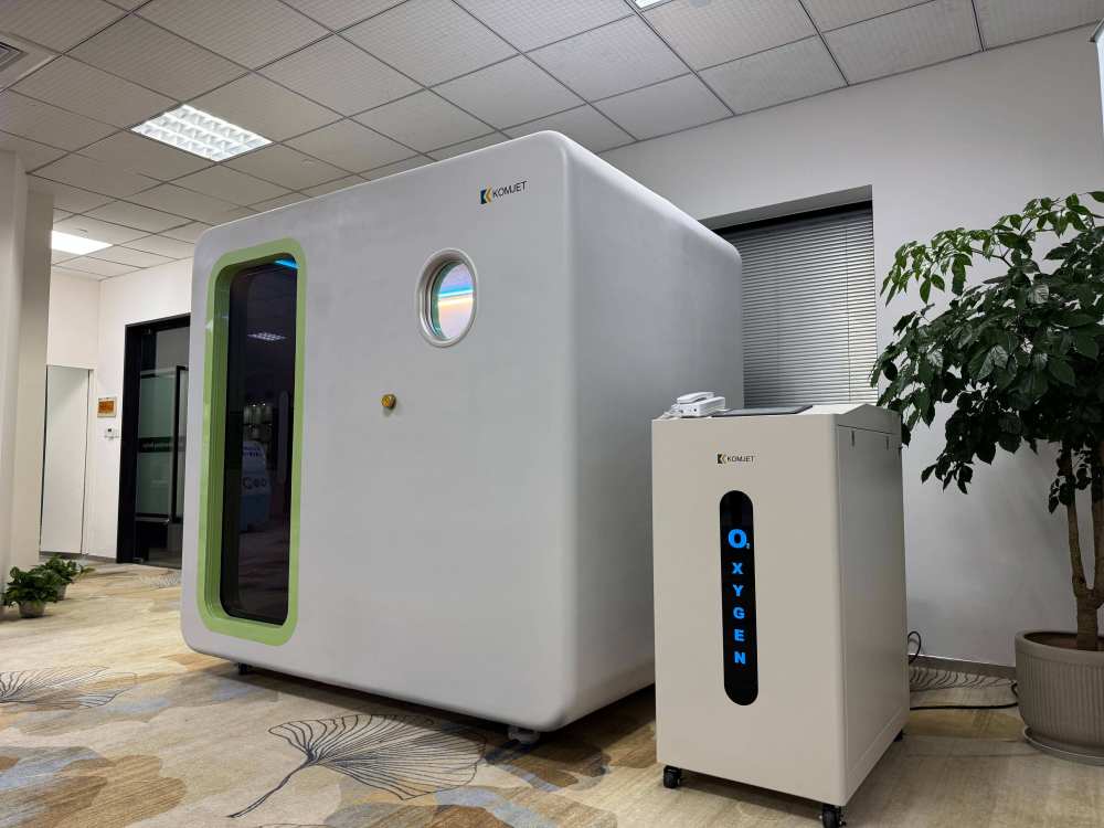Medical hyperbaric oxygen chamber