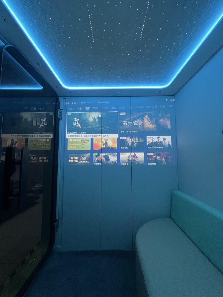 Medical hyperbaric oxygen chamber