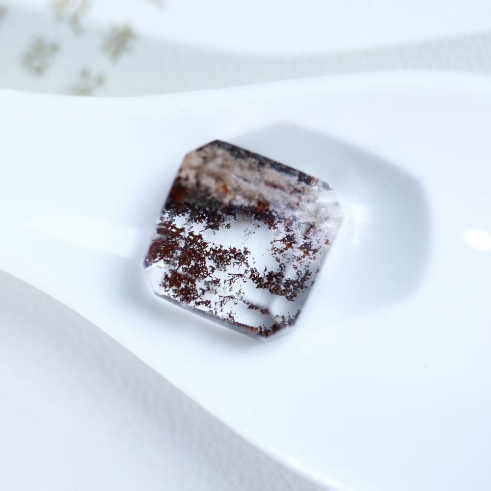 Square ultra-clean body all-inclusive four Seasons Ghost crystal bare stone, customizable pendant crystal energy odd stone