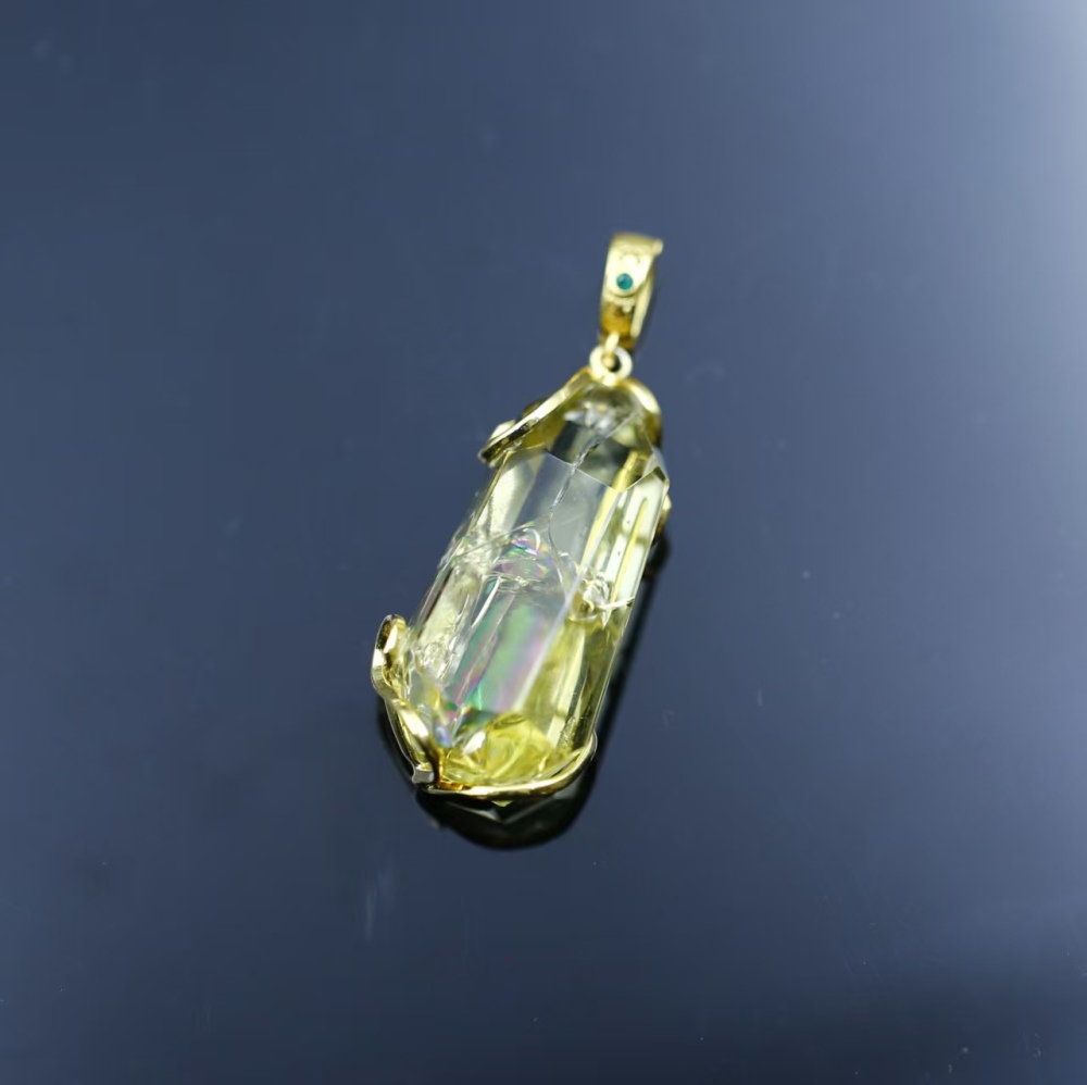 Fashionable cross-section conformal rainbow Acestelle silver set with citrine crystal pendant