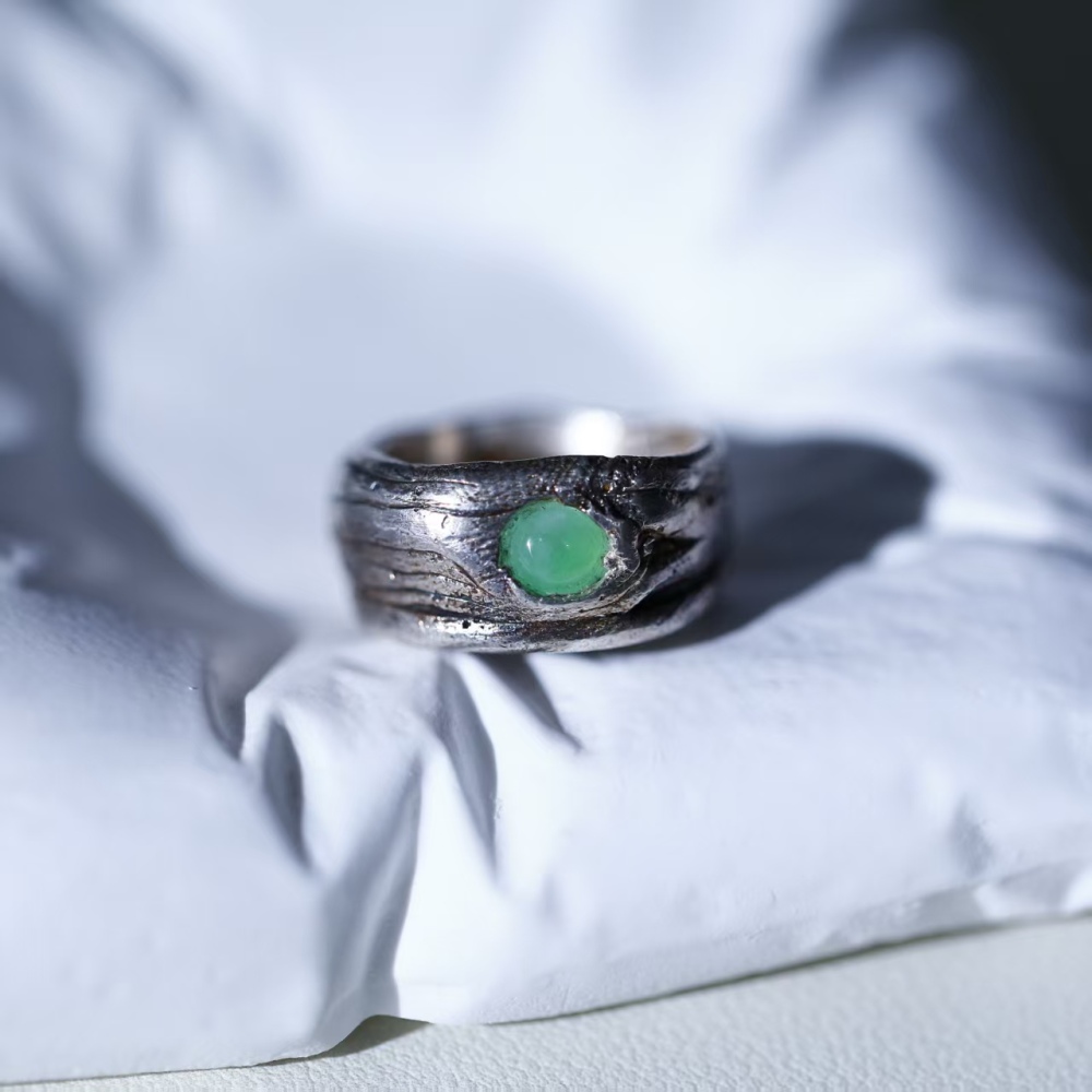 Handcrafted 99.9% pure silver jade ring with egg white from Myanmar's ice glutinous rice variety