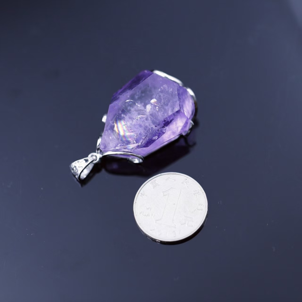 Fashionable cross-section conformal rainbow Asestelle silver set amethyst pendant, elegant fairy neck accessory