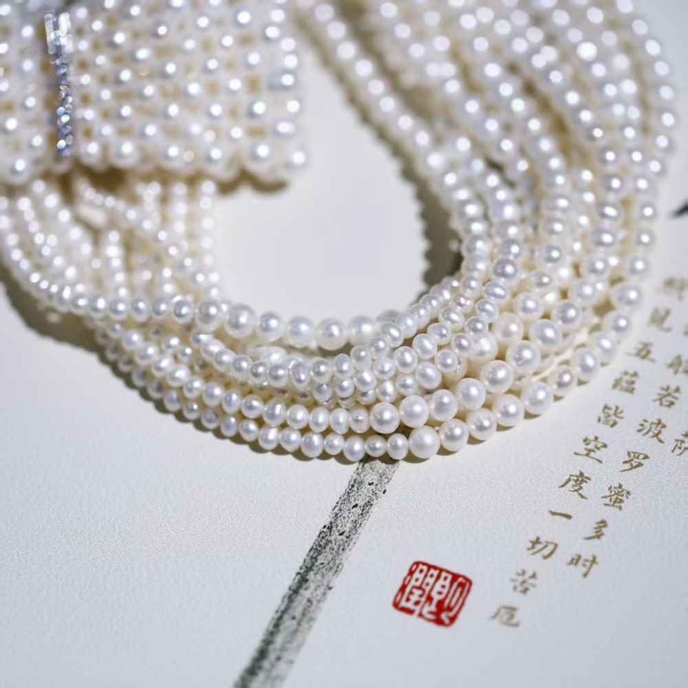Freshwater white cuclear-free luxury hand-woven bowknot pearl choker necklace paired with 925 silver accessories
