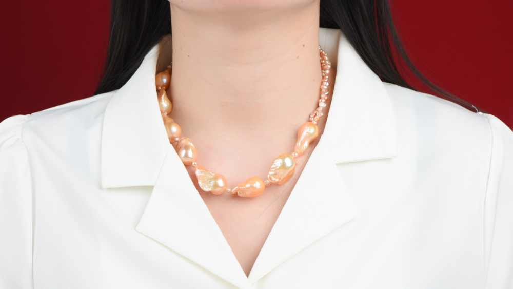 Freshwater champagne gold Baroque paired with nuclear-free pearl necklace