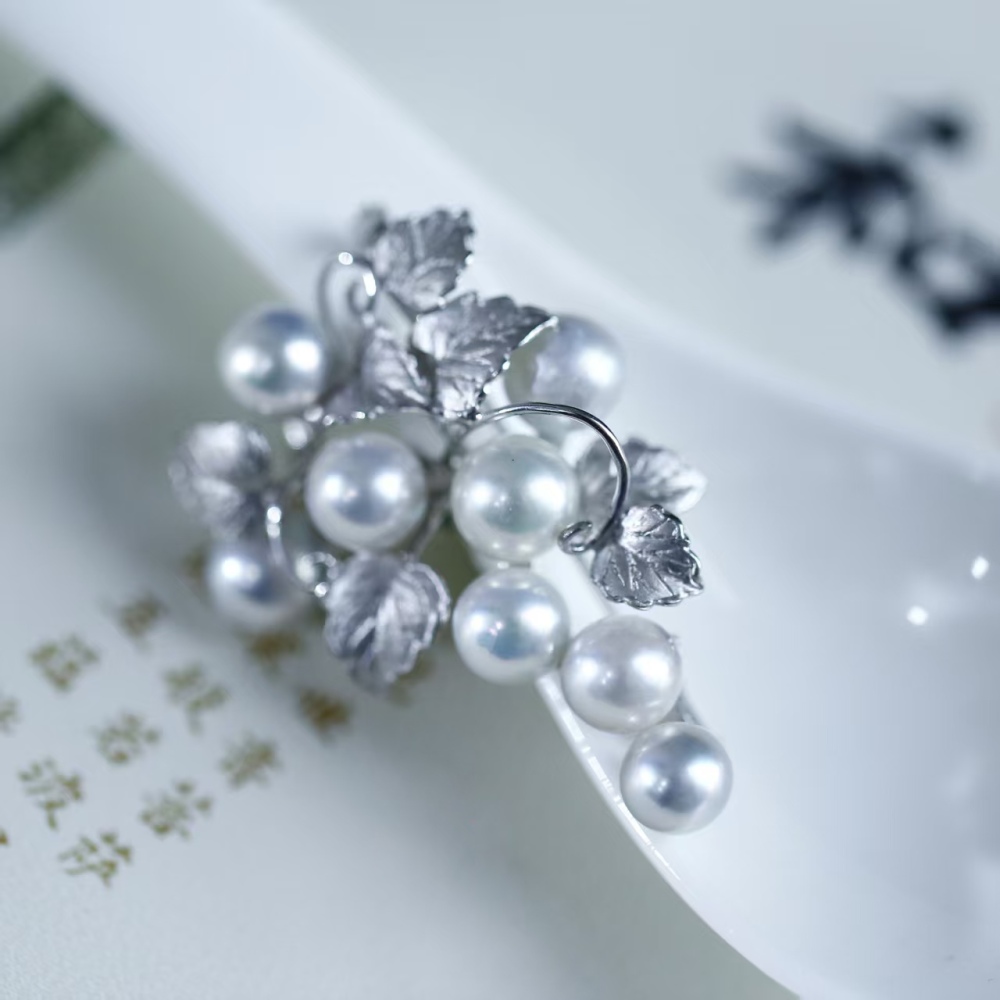 7-8mm sea water non-irradiated silver leaf design Akoya pearl pendant/brooch