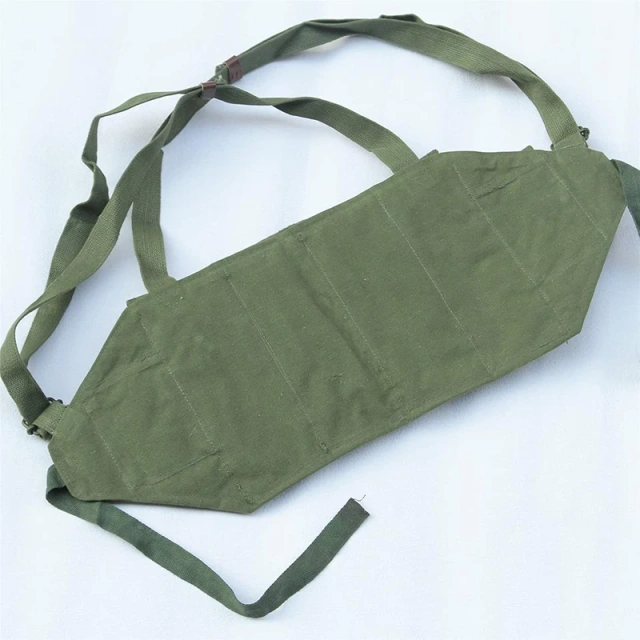 Tactical Pouch Chest Rig Multifunctional Camouflage Tactical Vest High Quality Tactical Chest Vest Wholesale Outdoor Tactical Gear Chest Rig Bag Multi-Functional Training Vest Tactical Chest Rig Pouch with Strap