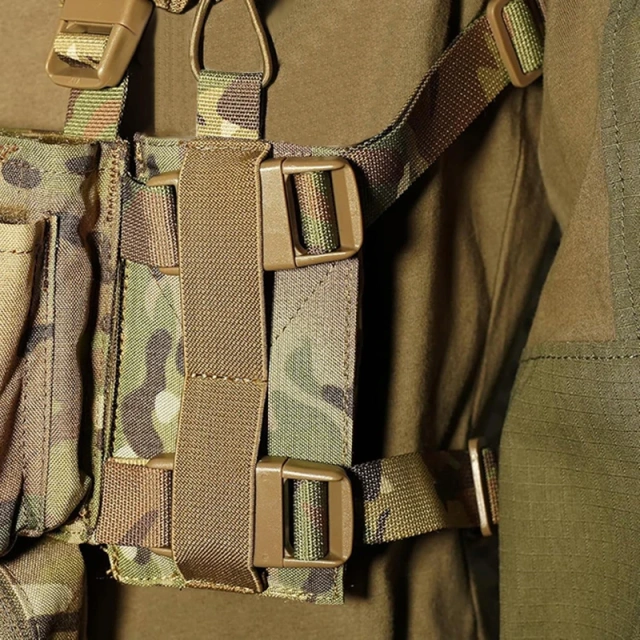 Tactical Micro Chest Rig with Magazine Holder Tactics Security Vest Outdoor Tactics Chest Rig Tactical Chest Rig Multifunctional Adjustable Tactical Vest with Mag Pouches Outdoor Camouflage Chest Rig