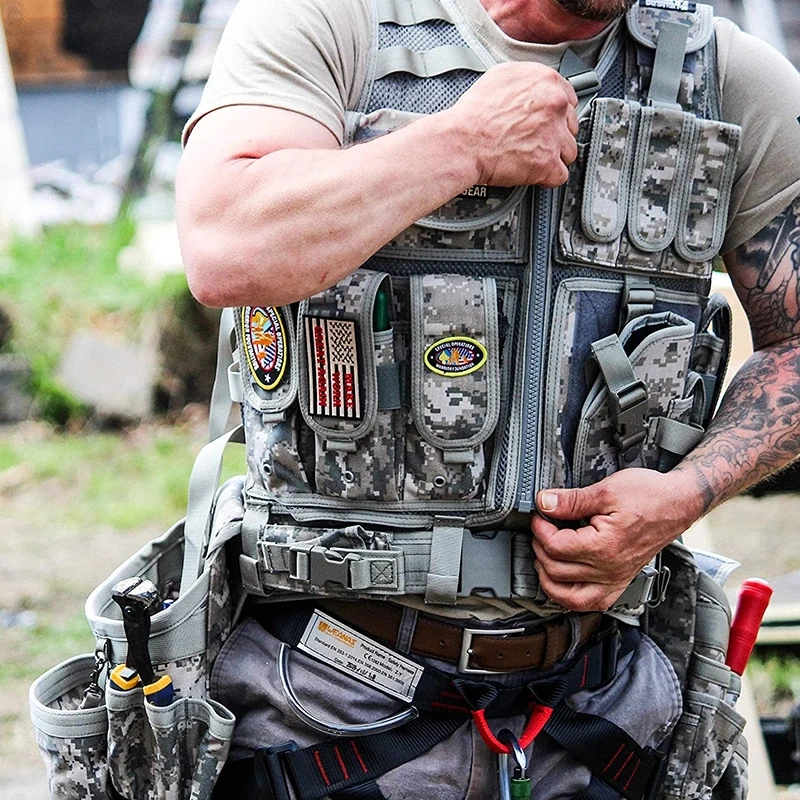 Customized Adjustable Training Vest for Hunting Breathable Training Vest High Quality Outdoors Training Vest  Kids Training Vest Adjustable Nylon Children Outdoor Game Vest with Multiple Pouches for Playing Game