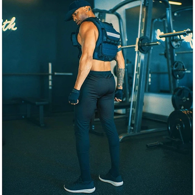 Customized Logo Breathable Training Gear Vest Good Quality Training Weighted Vest Lightweight Sports Training Vest  Training Vest outdoors Breathable Paintball Vest Adjustable Training Vest Chest Protector