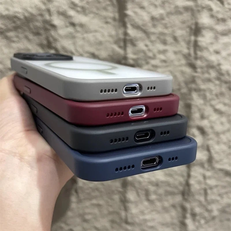 Matte Magnetic Original Phone Case For iPhone 16 15 14 12 11 13 Pro Max Plus For Magsafe Wireless Charging Translucent Cover