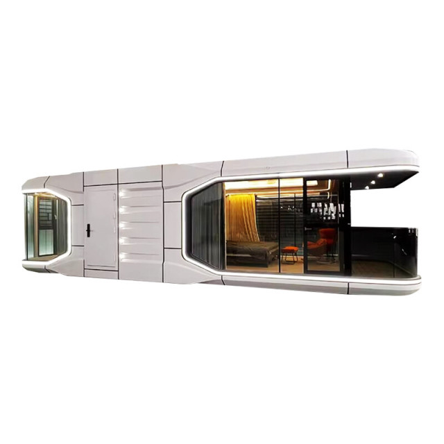 20ft Deluxe Space Capsule