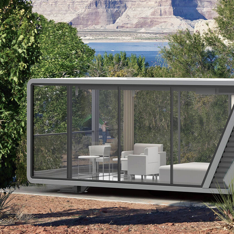 S115 Deluxe Space Capsule