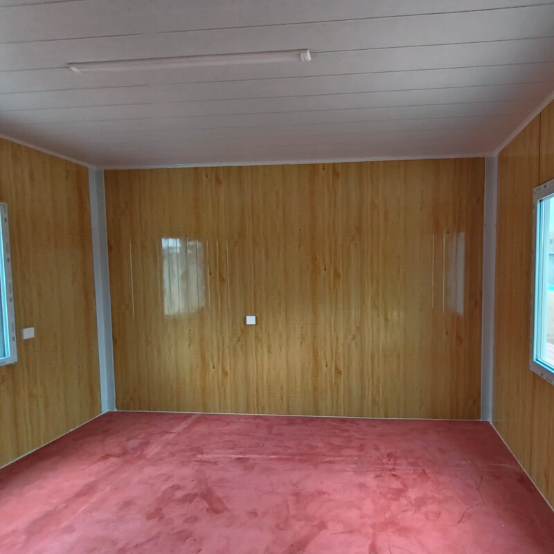 Foldinq House