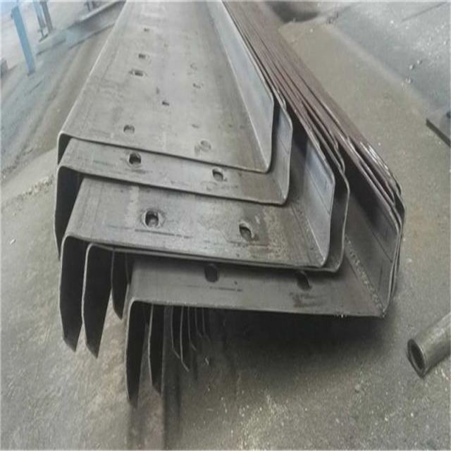 High Quality Hot Dip Galvanized Z Section Steel Beam Z Purlin for Industrial Building Structure Q235 Q355 Material