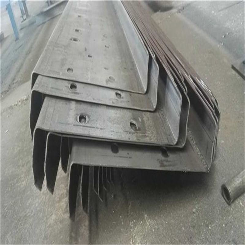 Hot Dip Galvanized Z Section Steel Z Purlin Z Channel Steel Profile Custom Sizes for Steel Structure