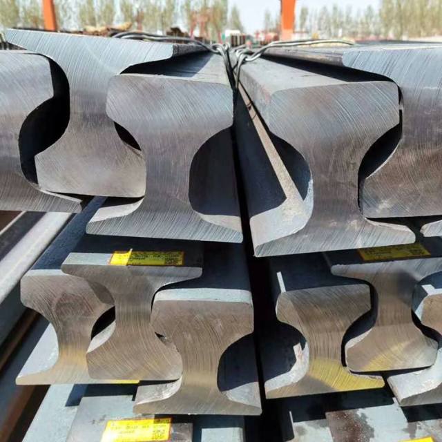 Wear Resistant Steel Rail Track for Railway Use with Uic54 Uic60 Specification