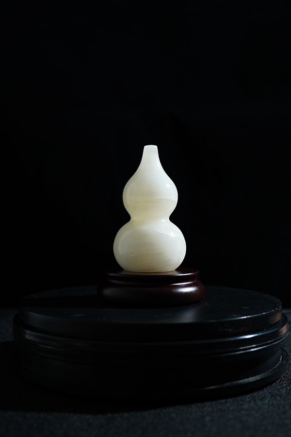 Qian Position Fortune Keeper - Jade Gourd for Prosperity & Harmony​