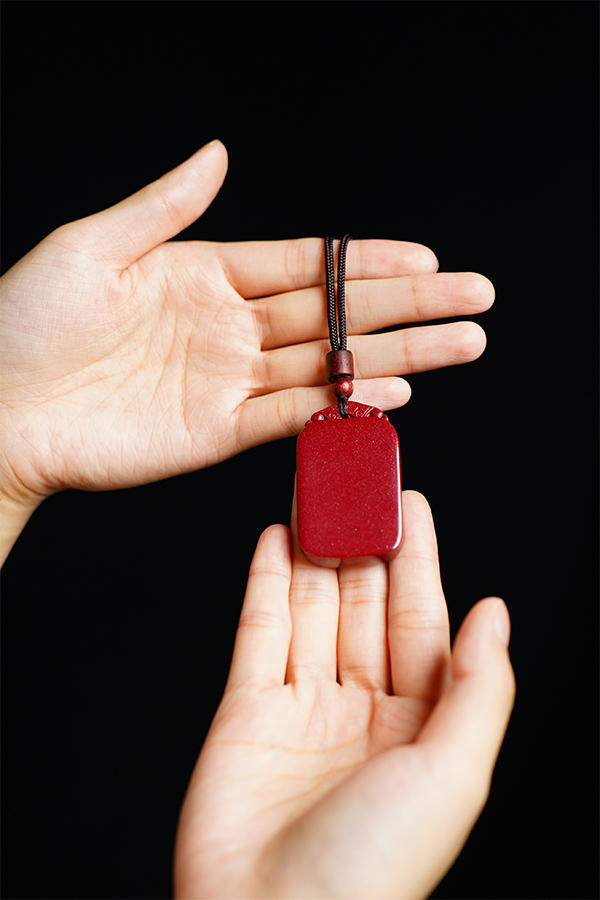Purple Gold Sandalwood Amulet for Women's Protection and Comfort
