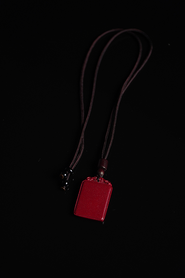 Purple Gold Sandalwood Amulet for Women's Protection and Comfort