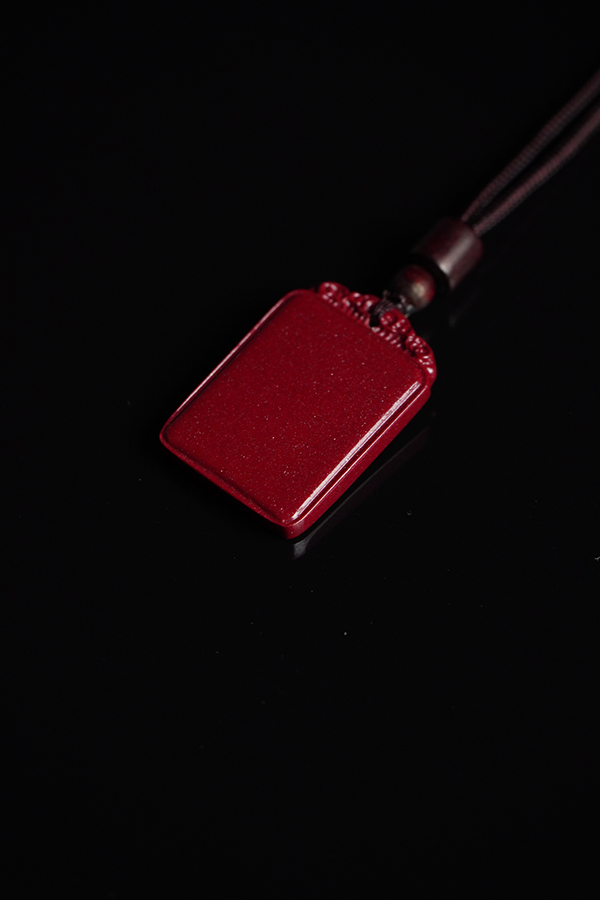 Purple Gold Sandalwood Amulet for Women's Protection and Comfort