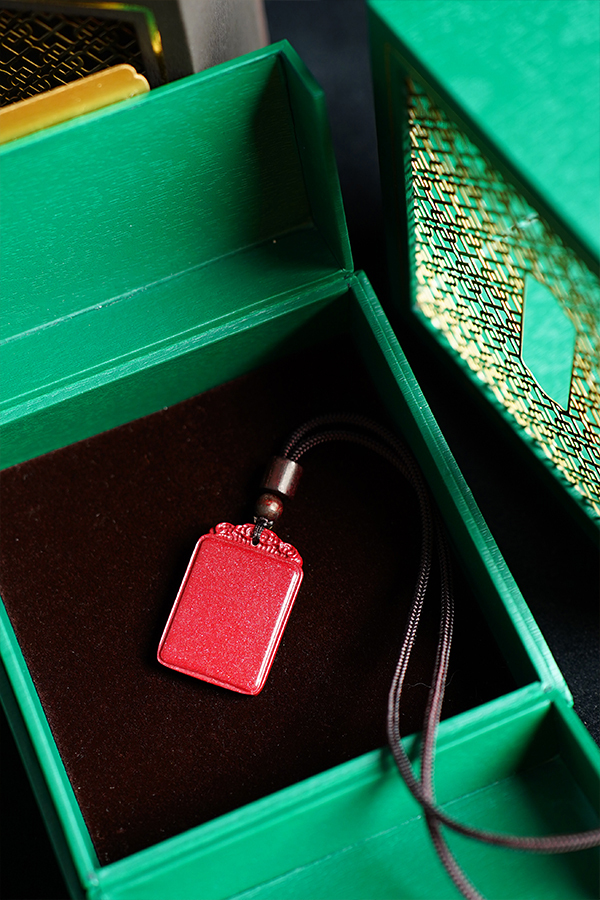 Purple Gold Sandalwood Amulet for Women's Protection and Comfort