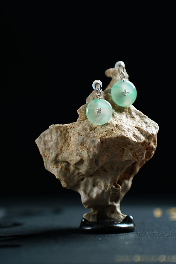 Emerald Shadow Harmony - Fortune-Attracting Spin Earrings