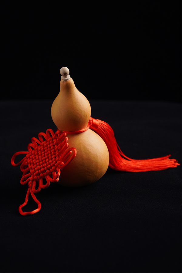 Natural opening gourd for purifying dirt and harmonizing healthy, toilets use