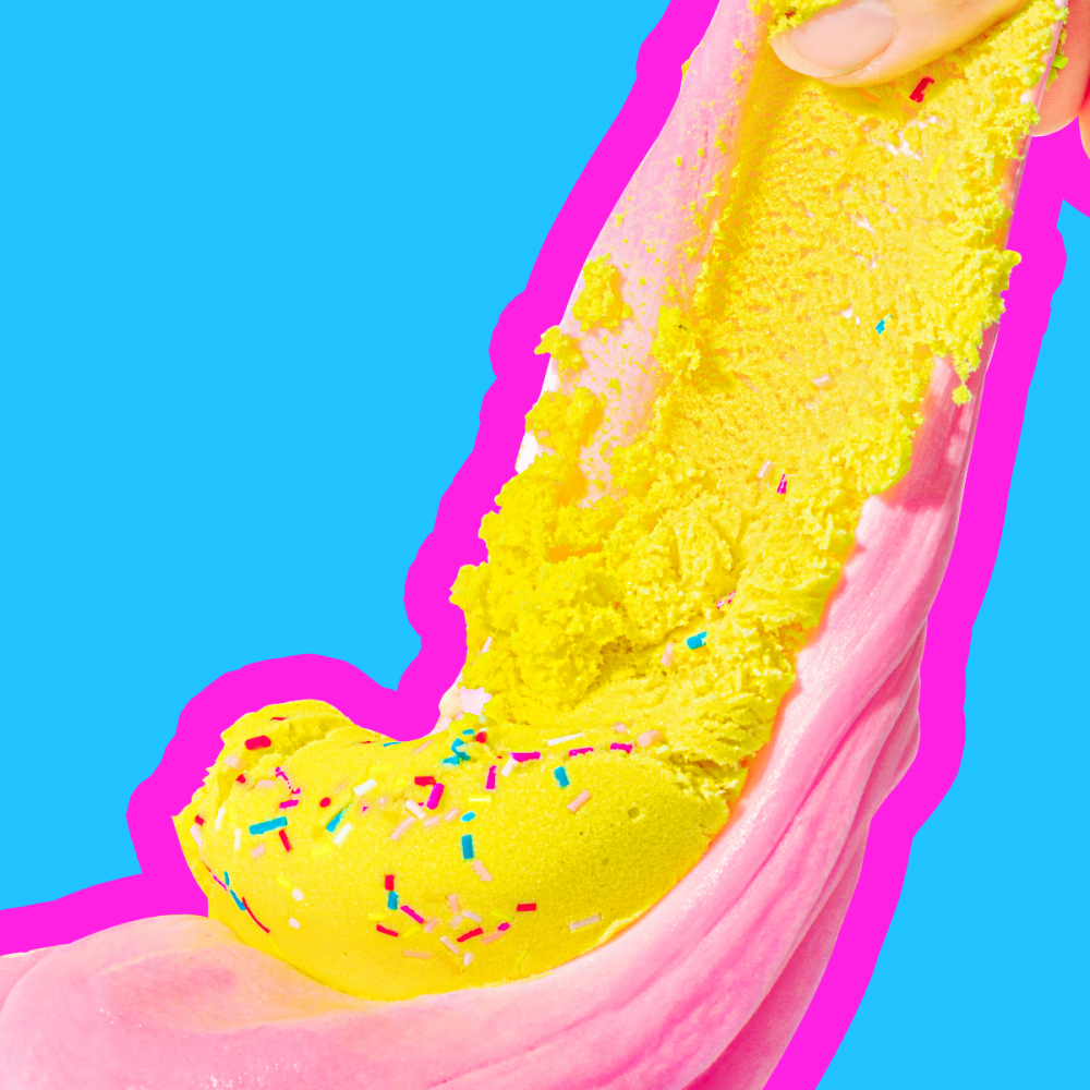 SLYMU STRAWBERRY CHESSCAKE BUTTERSLIME WITH KINETIC SAND