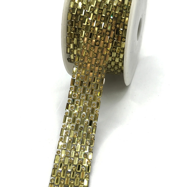 Luxury Iron On Clothes Glass Rhinestone Trim Wholesale