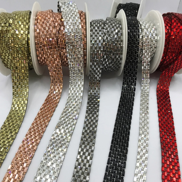 Luxury Iron On Clothes Glass Rhinestone Trim Wholesale