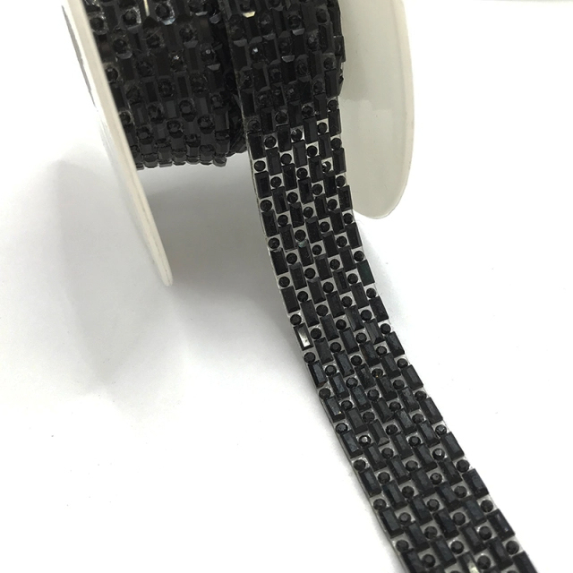 Luxury Iron On Clothes Glass Rhinestone Trim Wholesale