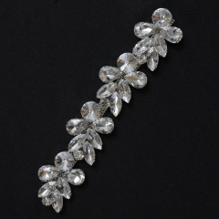 Shiny Leaf Shaped Rhinestone Chain Trim Factory