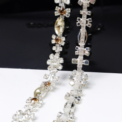 Sparkle Flower Shaped Rhinestone Trim for Sewing Wholesale