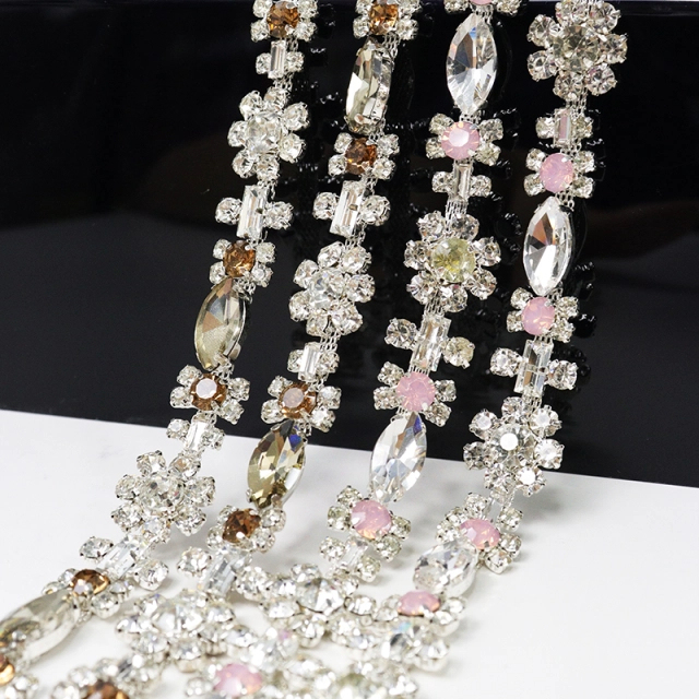 Sparkle Flower Shaped Rhinestone Trim for Sewing Wholesale