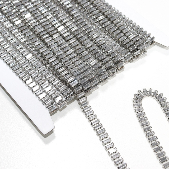 Square Shaped Crystal Cup Chain Manufacturer