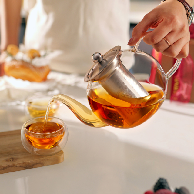 Classic Glass Teapot with Stainless Steel Lid & Infuser - 900ml (H31) & 1200ml (H32) | GnGlass